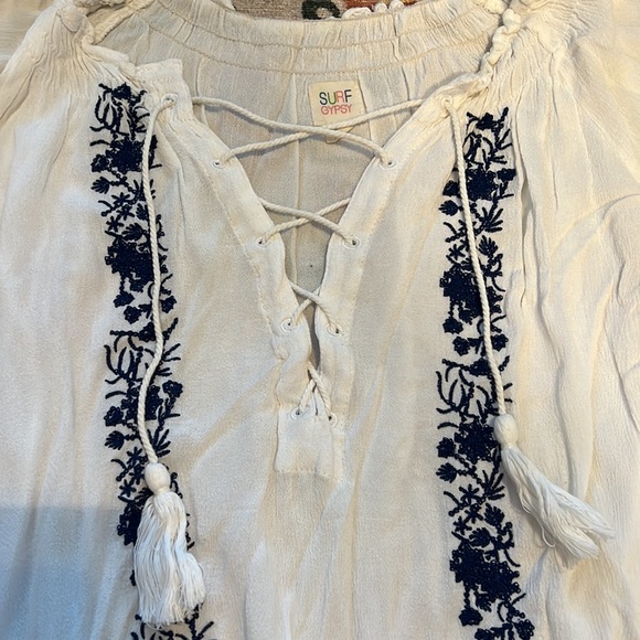 Surf Gypsy blouse with embroidered detail - Picture 4 of 4